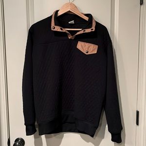 Zyia • Black Quilted Pocket Pullover